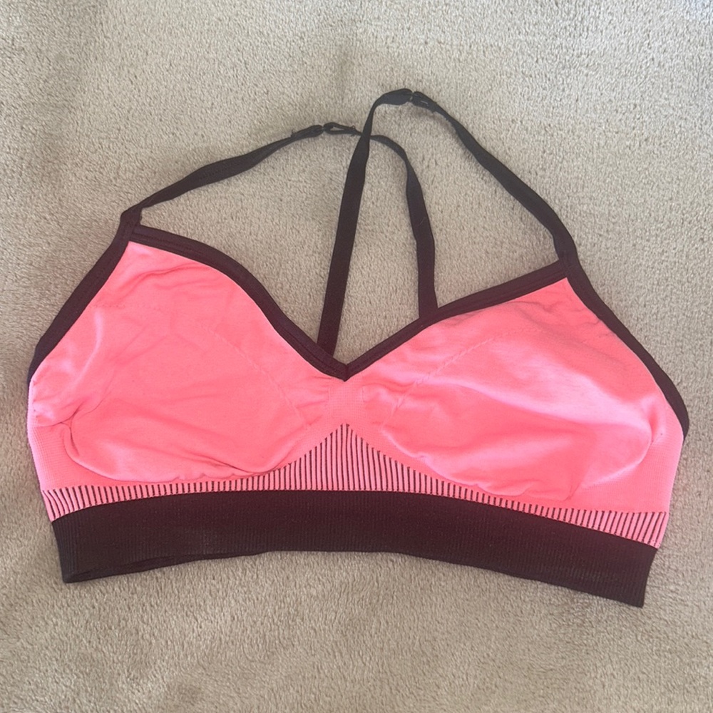 lululemon pink and black sports bra